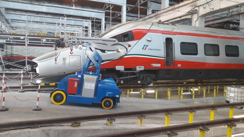 Mobile cranes for lifting loads up to 5.000 kg.