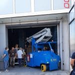 Mini crane For lifting loads up to 6.500 kg.